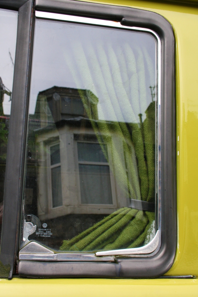 rear quarter window